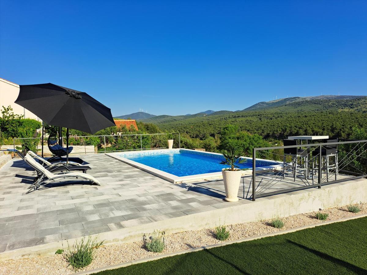 Guest House "The View" - With A Pool Donje Polje Exteriér fotografie