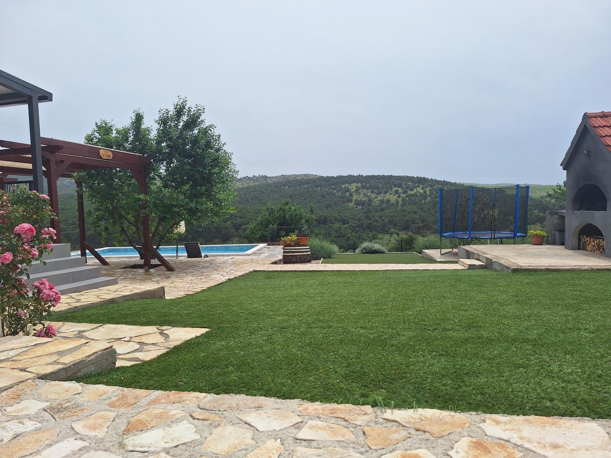 Guest House "The View" - With A Pool Donje Polje Exteriér fotografie